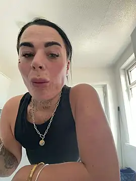 Darkfantisyx online show from April 2026 03:57:01 PM