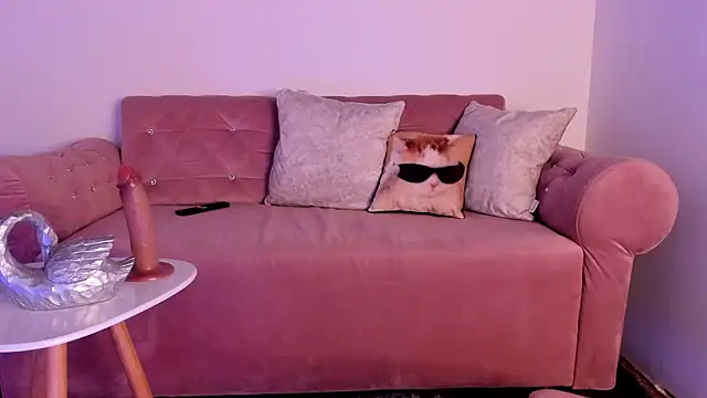 Kattengel  online show from April 2026 12:58:02 AM