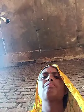 Snapshot of Hot_re83 chatting on March 2026 07:15:01 AM Hot re83 online show from March 2026 07:15:01 AM