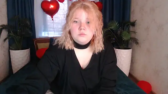 Snapshot of StripGyrl chatting on March 2026 01:29:02 AM StripGyrl online show from March 2026 01:29:02 AM