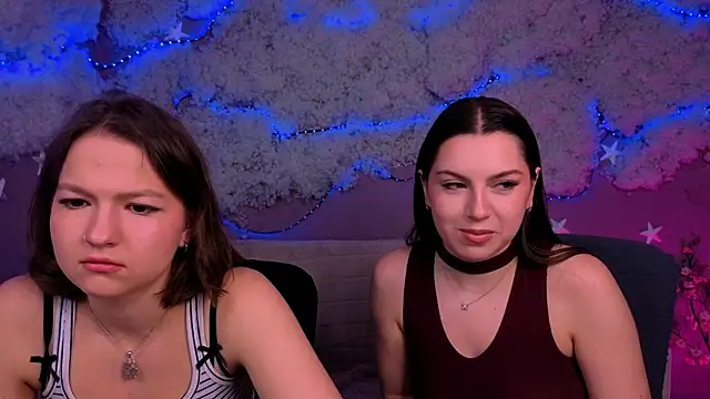 Snapshot of amalialowell chatting on May 2026 09:17:02 AM amalialowell online show from May 2026 09:17:02 AM