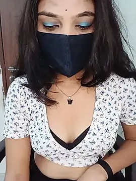 Snapshot of Cutie_babes01 chatting on June 2026 02:38:01 PM Cutie babes01 online show from June 2026 02:38:01 PM