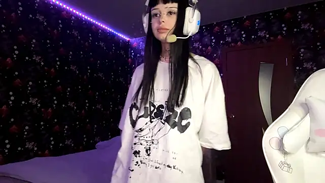 Snapshot of Luna_Sohotti chatting on February 2026 04:03:02 PM Luna Sohotti online show from February 2026 04:03:02 PM