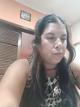 Snapshot of Lucia_queen chatting on April 2026 11:35:02 PM Lucia queen online show from April 2026 11:35:02 PM