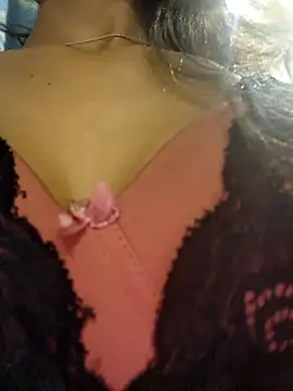 Rani1993 online show from April 2026 06:35:01 PM