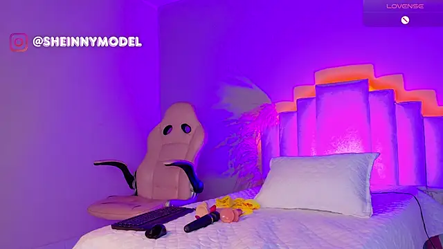 Snapshot of Sheinny_brown1 chatting on February 2026 07:56:01 PM Sheinny brown1 online show from February 2026 07:56:01 PM