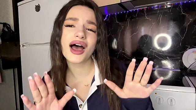 Kosandra k online show from April 2026 10:42:01 AM