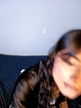 Lili  Clan online show from March 2026 03:38:02 PM