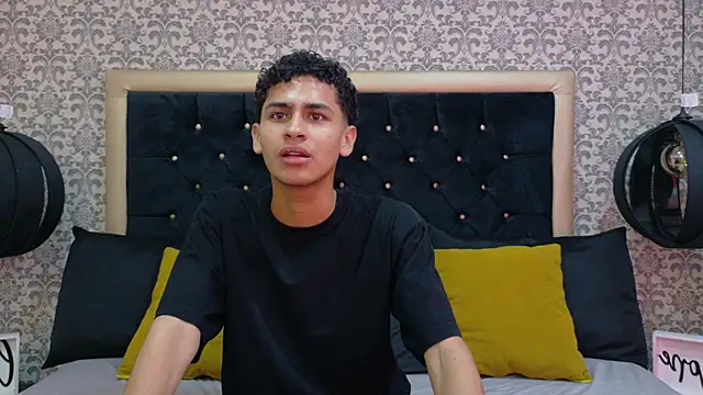 Snapshot of Dark_Sultan chatting on February 2026 08:05:02 PM Dark Sultan online show from February 2026 08:05:02 PM