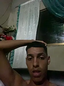 Snapshot of Alee_2005 chatting on February 2026 05:58:01 AM Alee 2005 online show from February 2026 05:58:01 AM