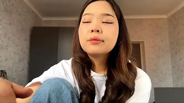 Snapshot of RegenaLandauer chatting on March 2026 07:15:01 AM RegenaLandauer online show from March 2026 07:15:01 AM