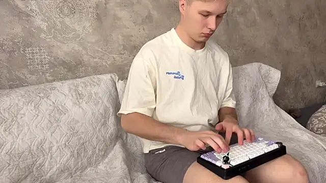 Rebecca David online show from April 2026 08:34:02 AM