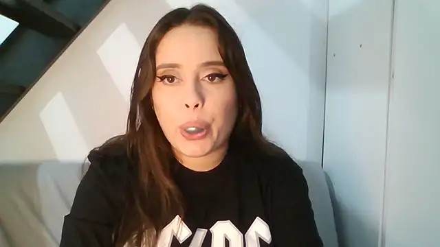 Snapshot of PutaYasmim chatting on February 2026 11:50:02 PM PutaYasmim online show from February 2026 11:50:02 PM