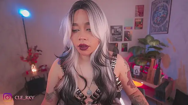 violette clerk1  online show from March 2026 07:47:01 PM