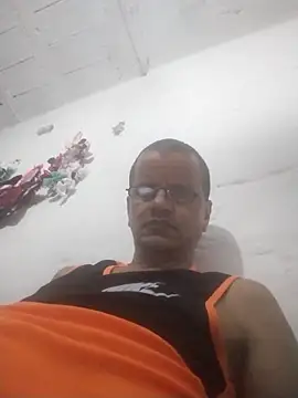 Roque-74 online show from February 2026 02:41:01 AM