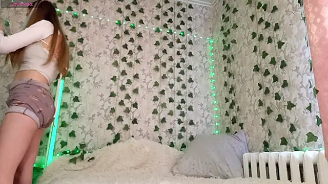 VictoriaDeese online show from April 2026 03:42:02 AM