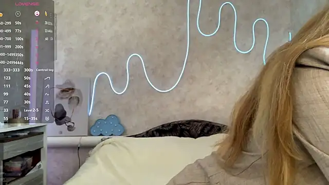 VictoriaDeese online show from June 2026 03:13:02 AM