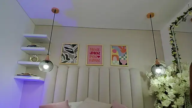 Mia Bailey  online show from April 2026 03:07:01 AM