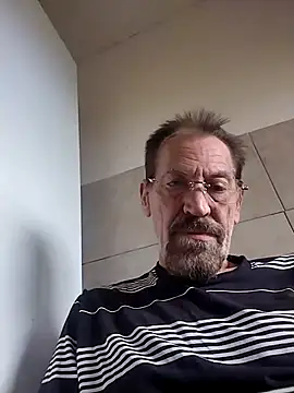 Costy601 online show from May 2026 12:13:02 PM