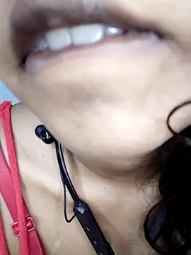 Snapshot of ASHANYA_JAYASOORIYA chatting on May 2026 08:42:02 AM ASHANYA JAYASOORIYA online show from May 2026 08:42:02 AM