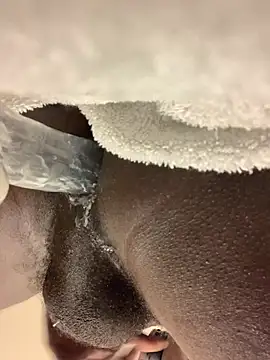 Snapshot of mecco25 chatting on March 2026 04:36:01 AM mecco25 online show from March 2026 04:36:01 AM