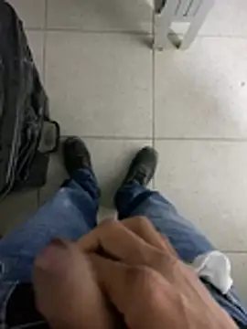 Snapshot of Elmanc chatting on February 2026 02:12:02 AM Elmanc online show from February 2026 02:12:02 AM