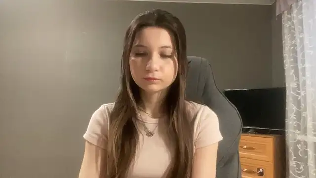 LunnaBliss online show from February 2026 03:08:01 PM