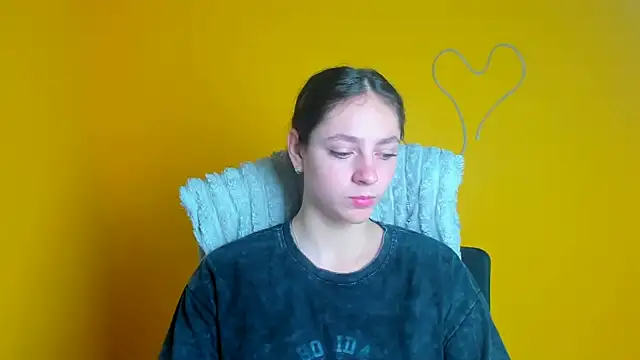 KissMeJulia online show from May 2026 05:36:01 AM