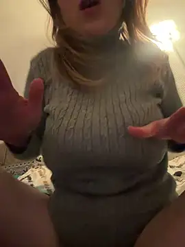 Frenchgirl45 online show from March 2026 11:08:01 PM