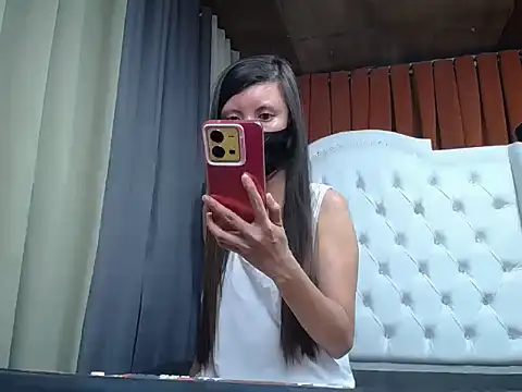 lady moon09 online show from February 2026 12:50:02 AM