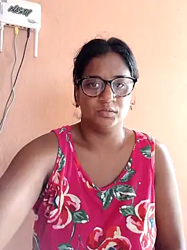 Snapshot of indianstrawberrylips4u chatting on March 2026 05:04:02 AM indianstrawberrylips4u online show from March 2026 05:04:02 AM