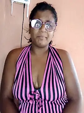 Snapshot of indianstrawberrylips4u chatting on March 2026 05:02:02 AM indianstrawberrylips4u online show from March 2026 05:02:02 AM