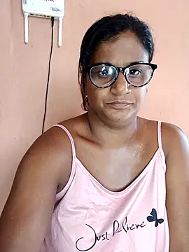 Snapshot of indianstrawberrylips4u chatting on March 2026 05:56:02 AM indianstrawberrylips4u online show from March 2026 05:56:02 AM