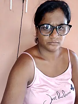 Snapshot of indianstrawberrylips4u chatting on March 2026 08:19:01 AM indianstrawberrylips4u online show from March 2026 08:19:01 AM