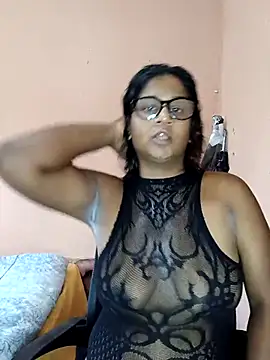 Snapshot of indianstrawberrylips4u chatting on April 2026 05:54:01 AM indianstrawberrylips4u online show from April 2026 05:54:01 AM