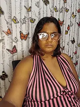 Snapshot of indianstrawberrylips4u chatting on May 2026 06:37:02 PM indianstrawberrylips4u online show from May 2026 06:37:02 PM