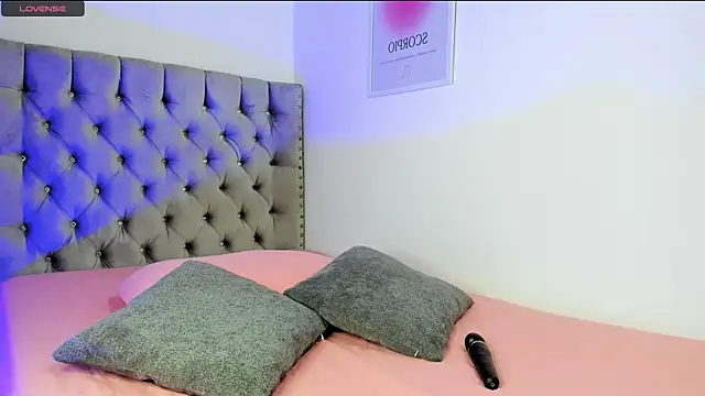 eva cutee  online show from March 2026 08:25:02 PM