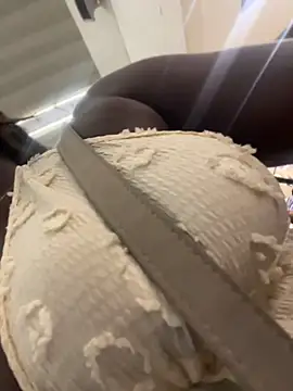 ZarahFerreira online show from June 2026 11:32:01 PM