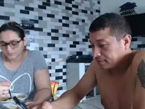 pareja latina2214 online show from February 2026 02:13:01 PM