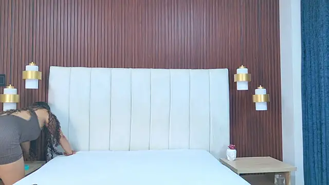 Lorenn Sweet online show from April 2026 12:22:01 PM