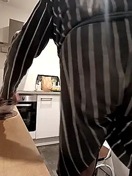 olivbisoumis online show from February 2026 06:24:01 AM