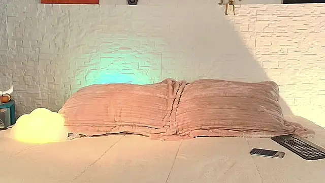 Snapshot of Eliassalvatore_ chatting on April 2026 04:59:02 PM Eliassalvatore online show from April 2026 04:59:02 PM