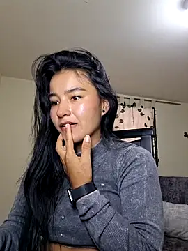 Miiia a online show from February 2026 07:43:01 PM