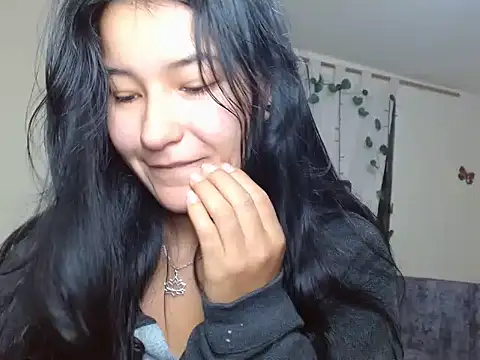 Miiia a online show from February 2026 08:08:02 PM