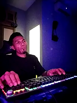 UcEng Lab online show from March 2026 06:32:01 PM