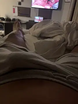 charles23xavier25 online show from April 2026 12:45:02 AM