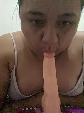 Snapshot of Melanny69x chatting on February 2026 04:24:02 AM Melanny69x online show from February 2026 04:24:02 AM