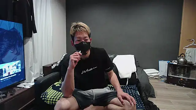 ryuaaaaa online show from April 2026 01:04:01 PM