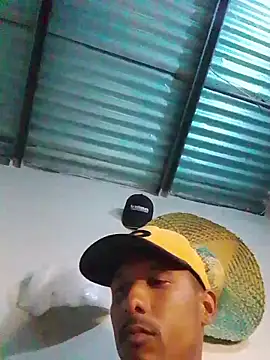 blackhot22c online show from April 2026 09:32:01 PM