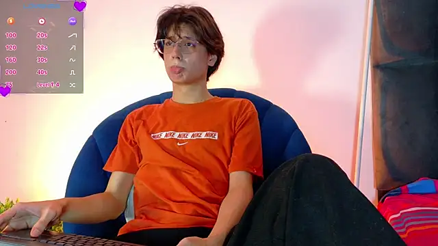 lui x dust online show from April 2026 03:42:02 AM